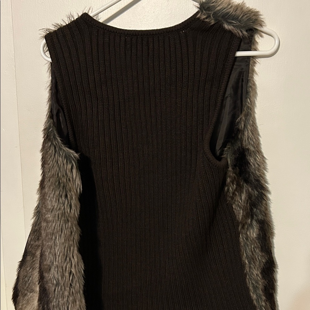 JJ Basics Brown Ribbed Sweater - Picture 3 of 3